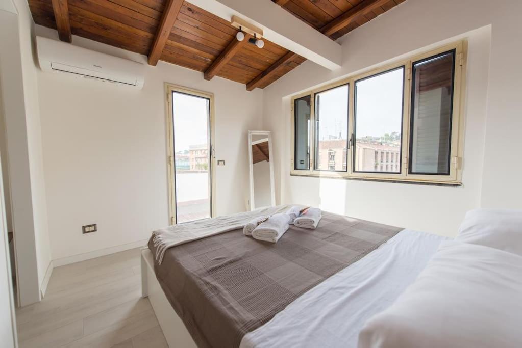 San Peter's - Cosy Renovated Penthouse Apartamento *