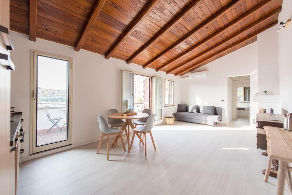 San Peter's - Cosy Renovated Penthouse Apartamento *